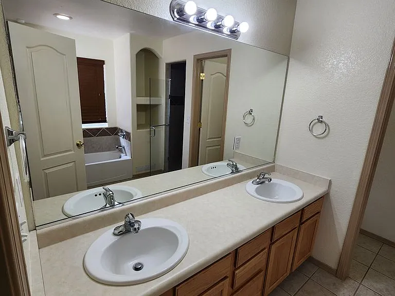 5983 Moon View Dr — Photo 7