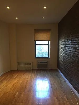 Rented by Town Residential | media 6