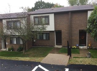 107 Springwater Ct, Coraopolis, PA 15108