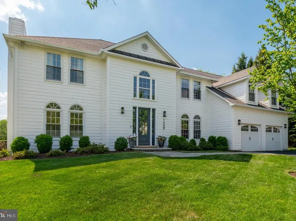 7009 Symphony Ct, Mc Lean, VA 22101