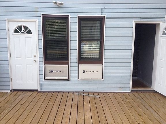 2nd image of 278 Woodbine St #2F