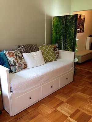 Rented by Compass | media 24