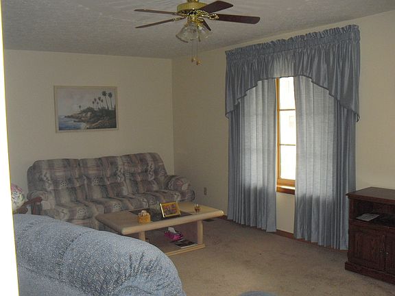 3rd image of 305 4th Street