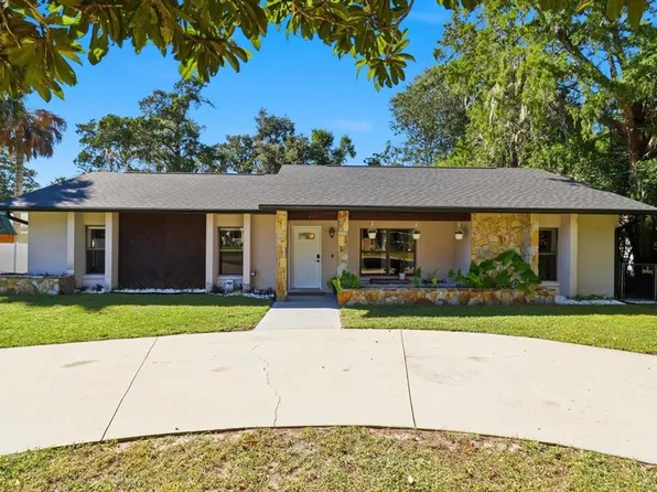 807 N Hollywood Cir, Crystal River, FL 34429