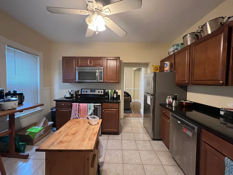 121 Liberty Rd #3L