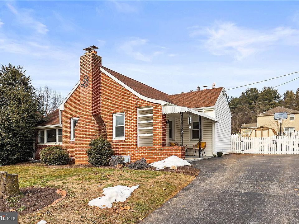 1st image of 1314 Canterbury Ln