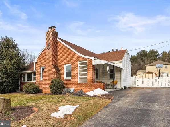 1314 Canterbury Ln, York, PA 17406