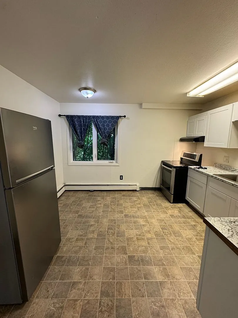 537 E. 24th - NN50/50 — Photo 2