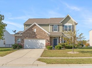 1242 Old Vines Trl, Greenwood, IN 46143