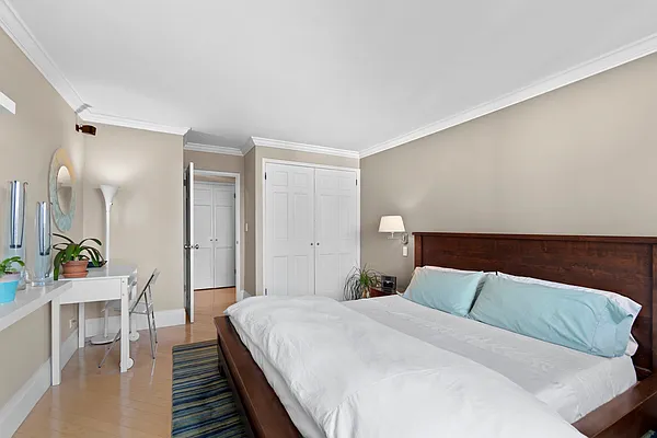 Sold by HomeDax Real Estate | media 19