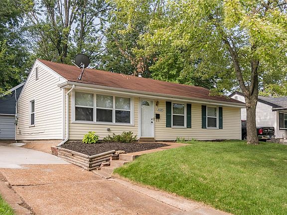 2nd image of 4108 Davis St