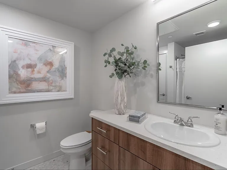 Paramount 1 Apartments — Photo 5