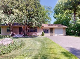 2970 W 86th St, Willow Springs, IL 60480