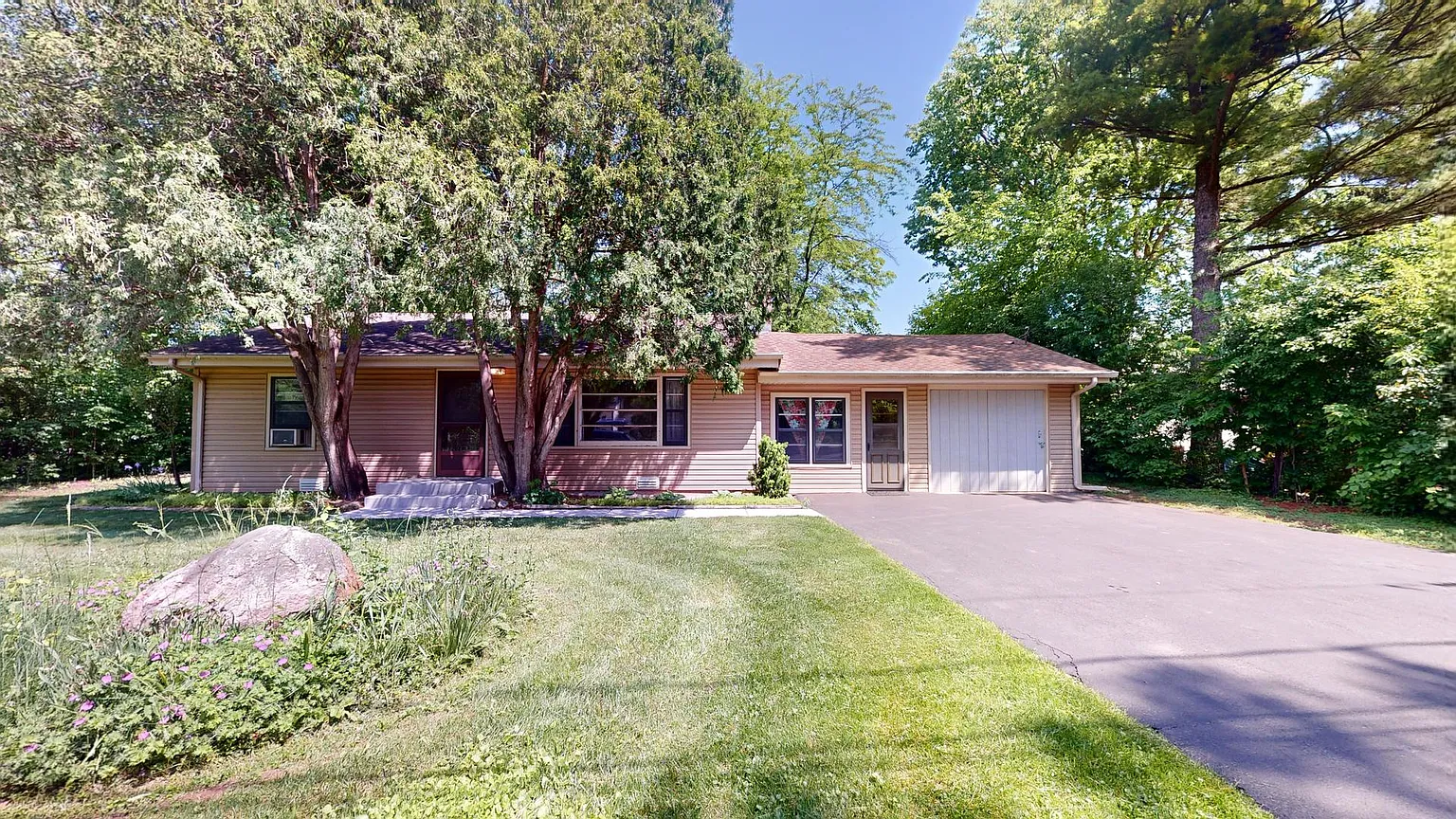 2970 W 86th St photo 1