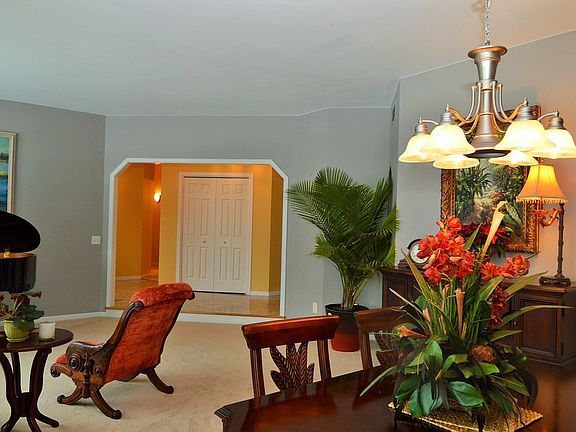 2nd image of 701 Kvamme Ln