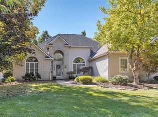 5322 Middlebury Ct, Sheffield Village, OH 44054