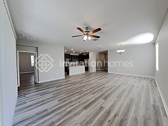 3rd image of 13211 Royal Pines Ave