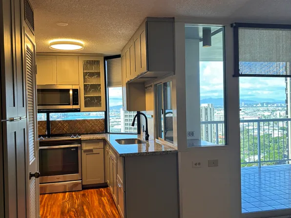 1212 Nuuanu Ave APT 2307, Honolulu, HI 96817