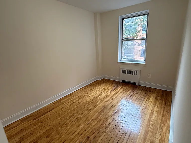 3420 Parsons Blvd #4S — Photo 12