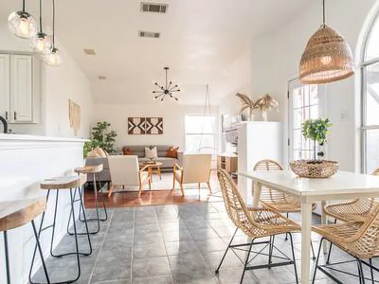 Falcon Ridge Dr — Photo 8