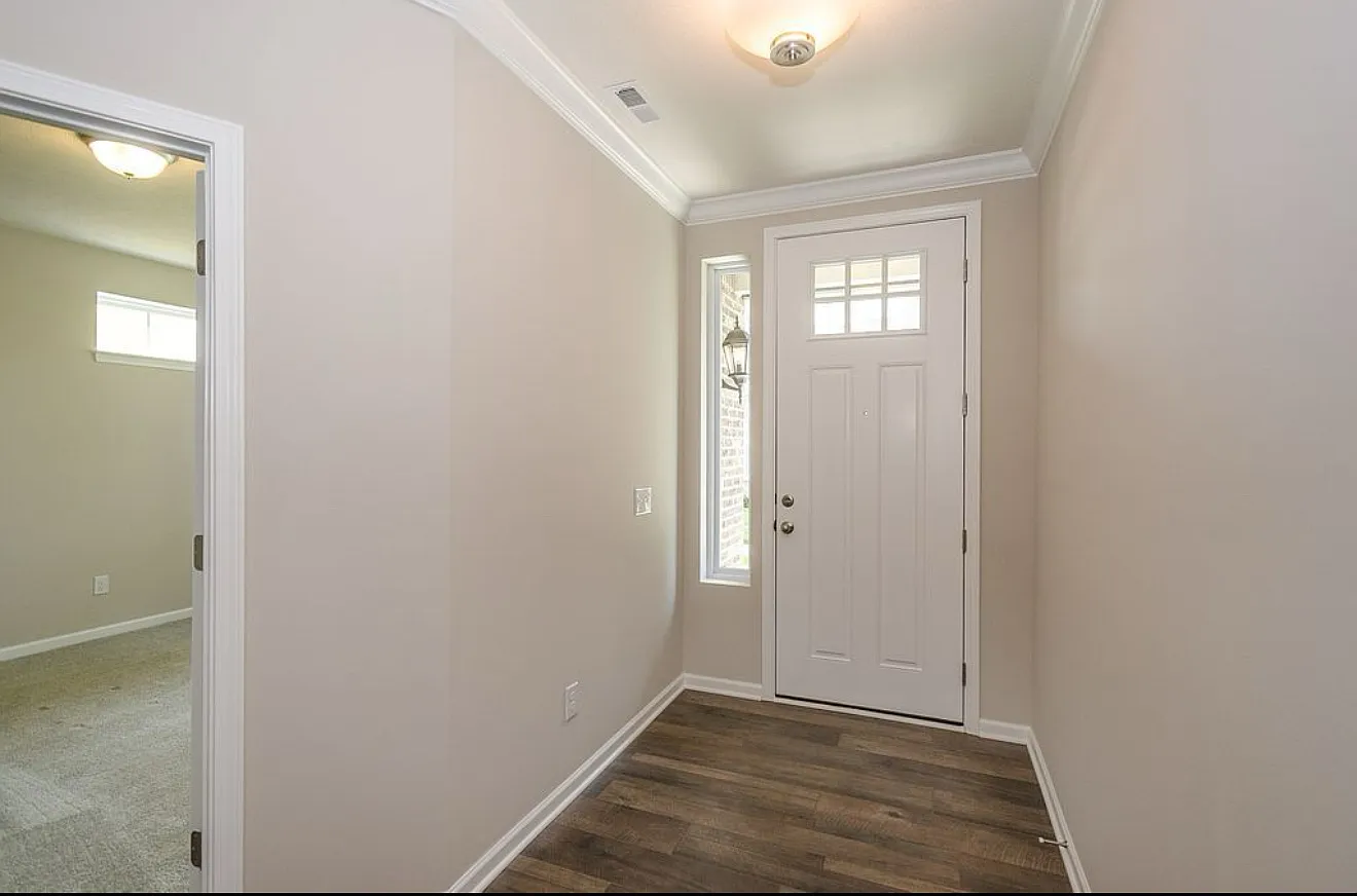 3 bed, 2578 sqft, $2,995 — Photo 4