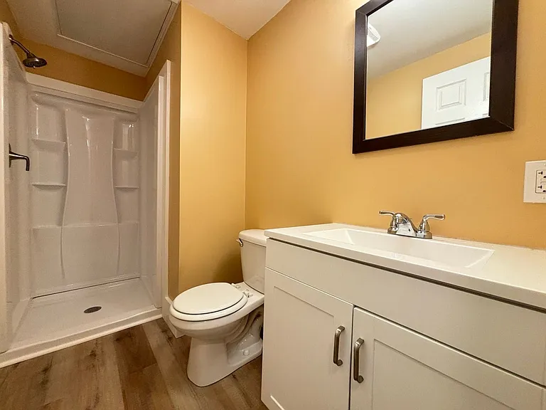 46 Glass St #2 — Photo 12
