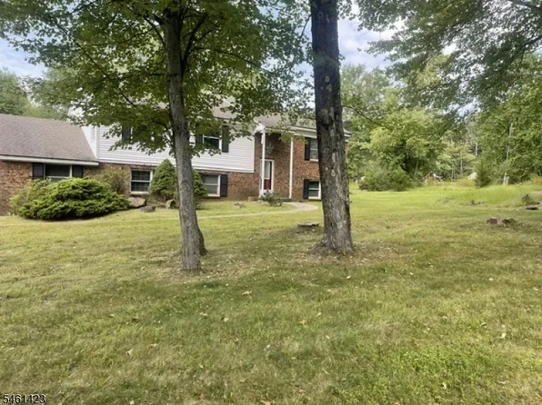 93-95 Dock Watch Hollow Rd, Warren, NJ 07059