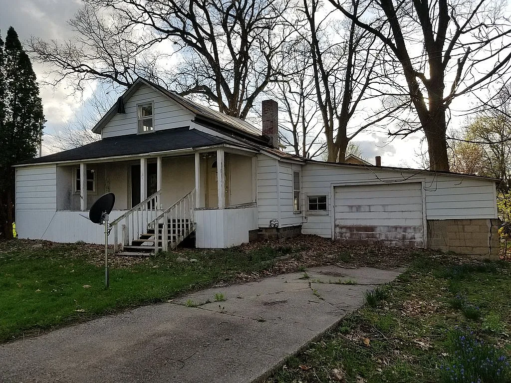 201 W Colfax St photo 1