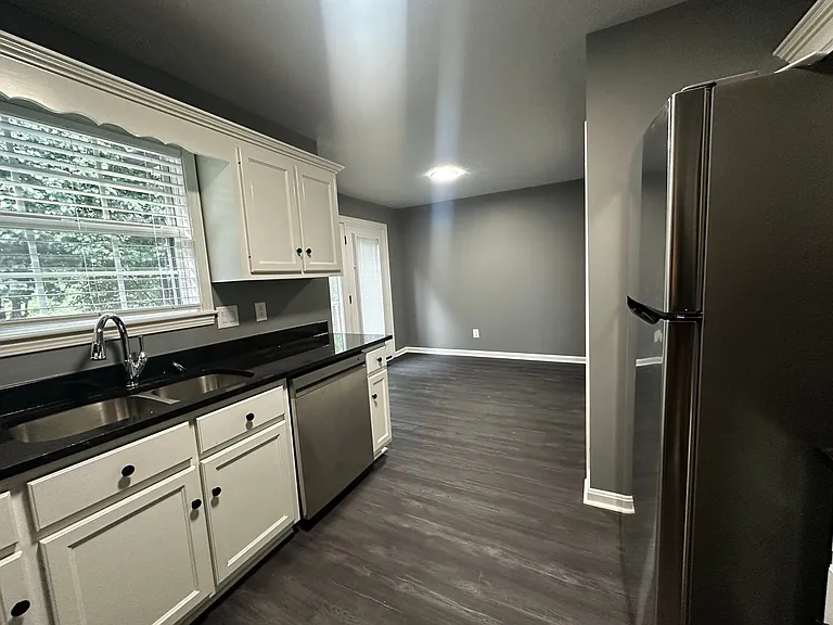 931 Meadowlark Dr — Photo 11
