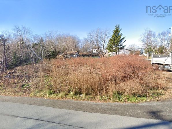 11 Greenhead Rd, Halifax, NS B3T 1B1