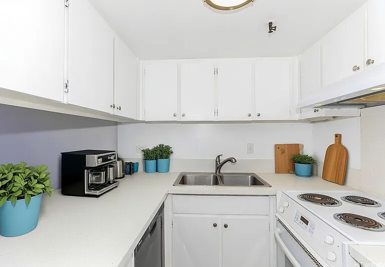 2499 Kapiolani Blvd #1004 — Photo 5