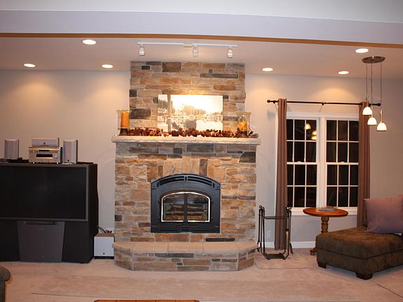 2nd image of 18360 Forest Beach Dr