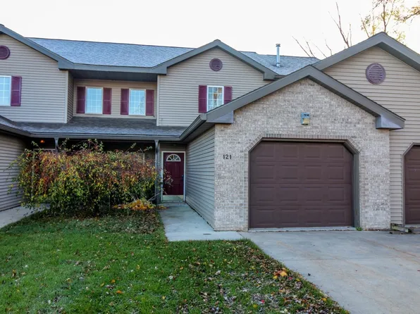 121 Waverly Dr, Cambridge, WI 53523
