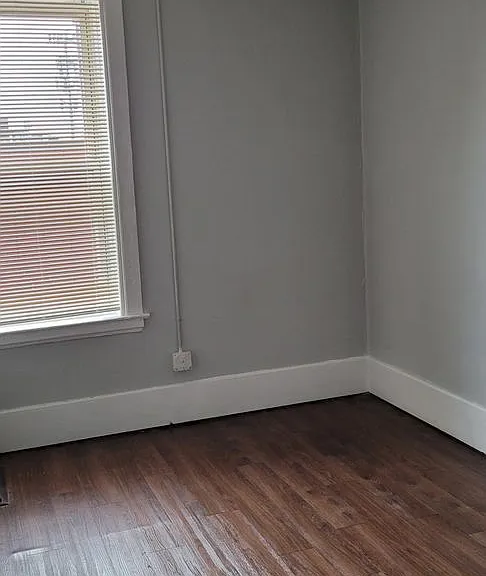 675 W Willis St — Photo 15