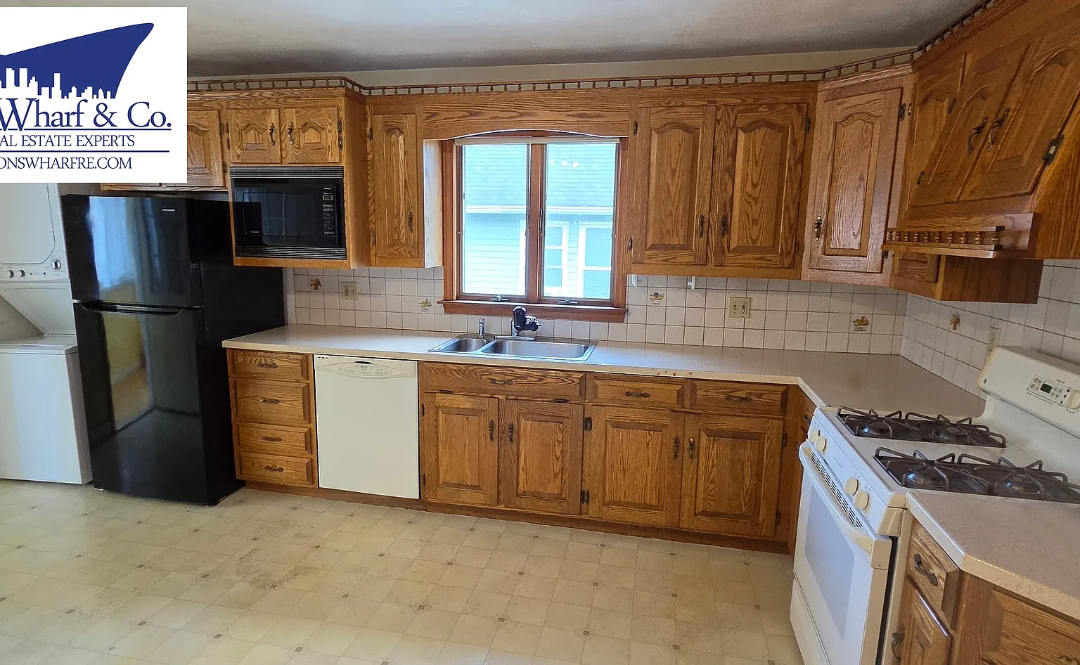 3 bed, 1.0 bath, 1200 sqft, $3,000 — Photo 3