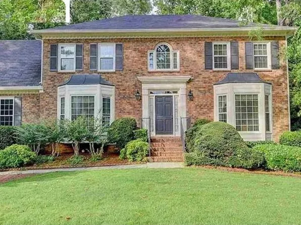 380 Silver Creek Run, Lawrenceville, GA 30044