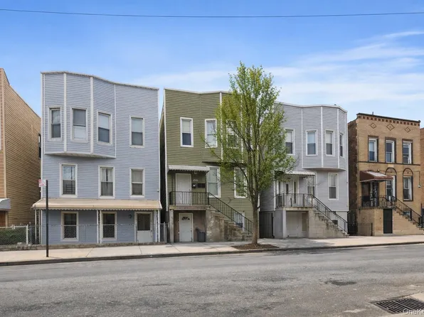 1727 Hunt Avenue, Bronx, NY 10462