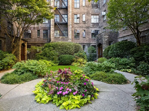 116 Pinehurst Ave APT D11, New York, NY 10033