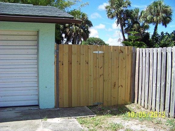 3rd image of 7084 Floridana Ave