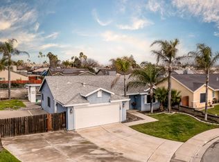 1326 Elm Ct, Hanford, CA