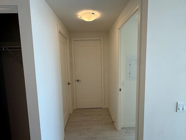 27 Korda Gate #2308 — Photo 6