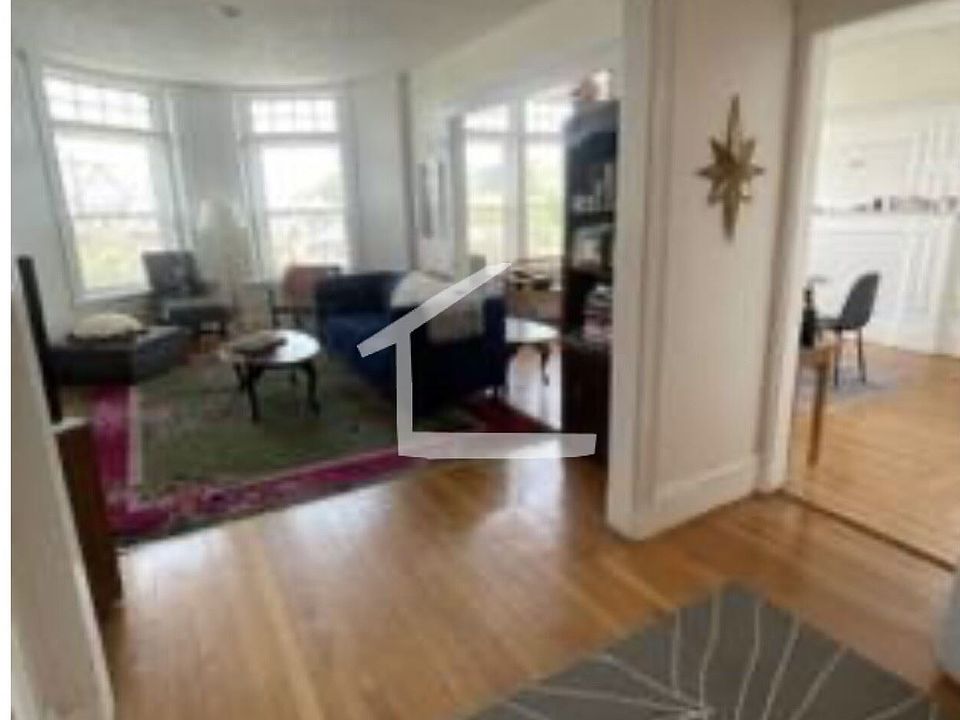 1673 Beacon #3 Brookline (Washington Square) Unit Photo 1