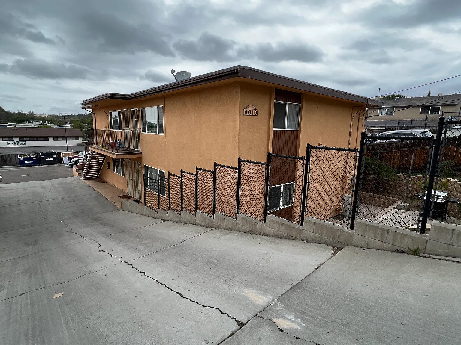 2 bed, 750 sqft, $1,975 — Photo 1