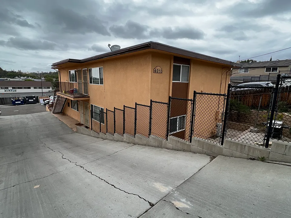 4010 N Bonita St #D