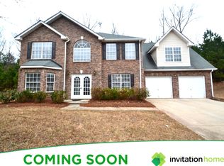 586 Dove Ln, Stone Mountain, GA 30087
