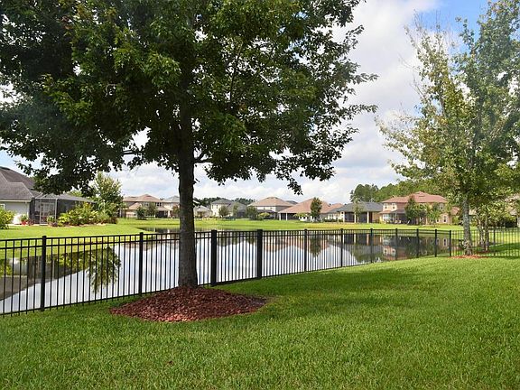 3rd image of 555 Saddlestone Dr