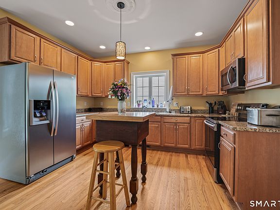 4th image of 53 Hampton Road