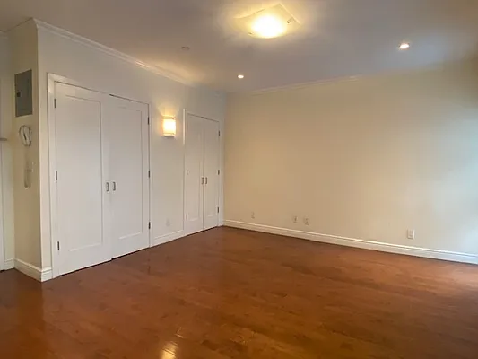 Rented by REAL New York | media 10