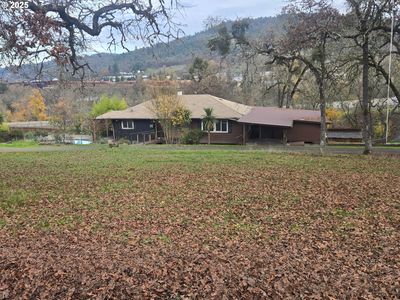 306 McLain Ave, Roseburg, OR, 97471