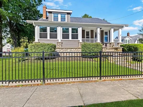 11 White St, Weymouth, MA 02190